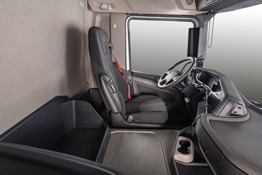 DAF XD Interior Overview Day Cab