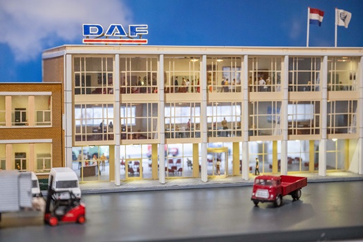 Detailed-scale-model-of-DAF-main-building-in-DAF-Museum-01